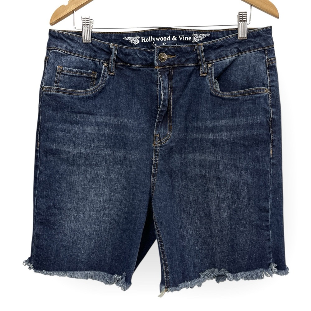 Hollywood & Vine Bermuda Shorts‎ Stretch Comfort Denim Women's 12 Frayed Hem